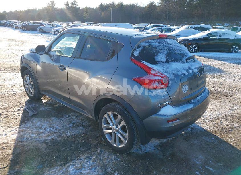 Photo 3 of 2014 Nissan Juke SV (VIN JN8AF5MR4ET453895)