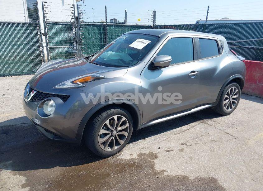 Photo 2 of 2017 Nissan Juke SV (VIN JN8AF5MR4HT700675)