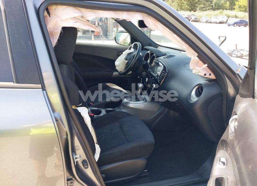 Photo 5 of 2017 Nissan Juke SV (VIN JN8AF5MR4HT700675)