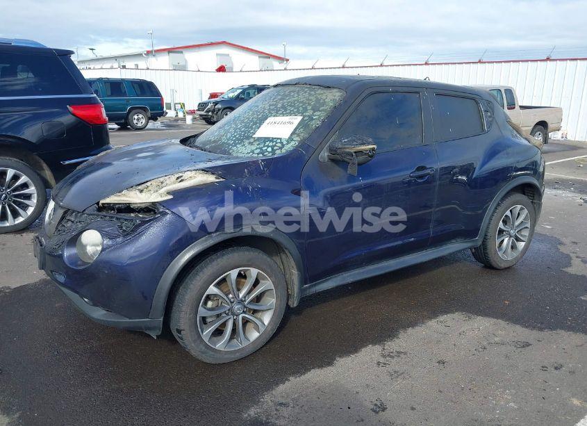 Photo 2 of 2017 Nissan Juke SV (VIN JN8AF5MR4HT705410)