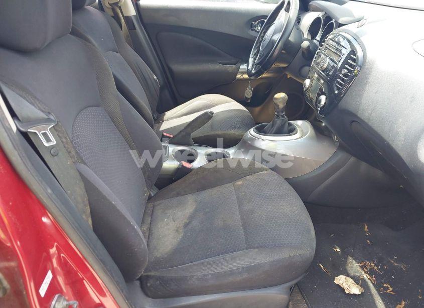 Photo 5 of 2011 Nissan Juke SV (VIN JN8AF5MR5BT000817)