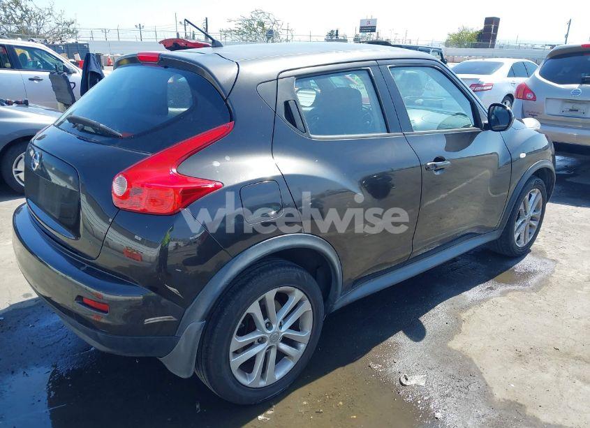 Photo 4 of 2011 Nissan Juke S (VIN JN8AF5MR5BT019075)