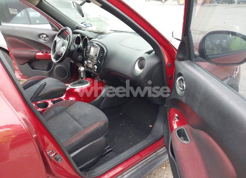 Photo 5 of 2011 Nissan Juke SV (VIN JN8AF5MR5BT022994)