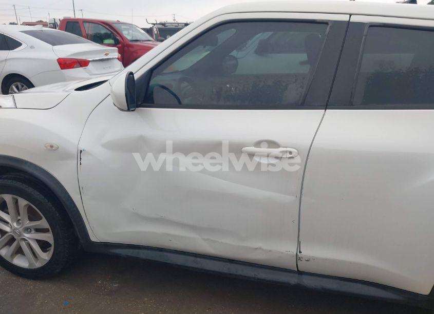 Photo 6 of 2013 Nissan Juke S (VIN JN8AF5MR5DT216525)