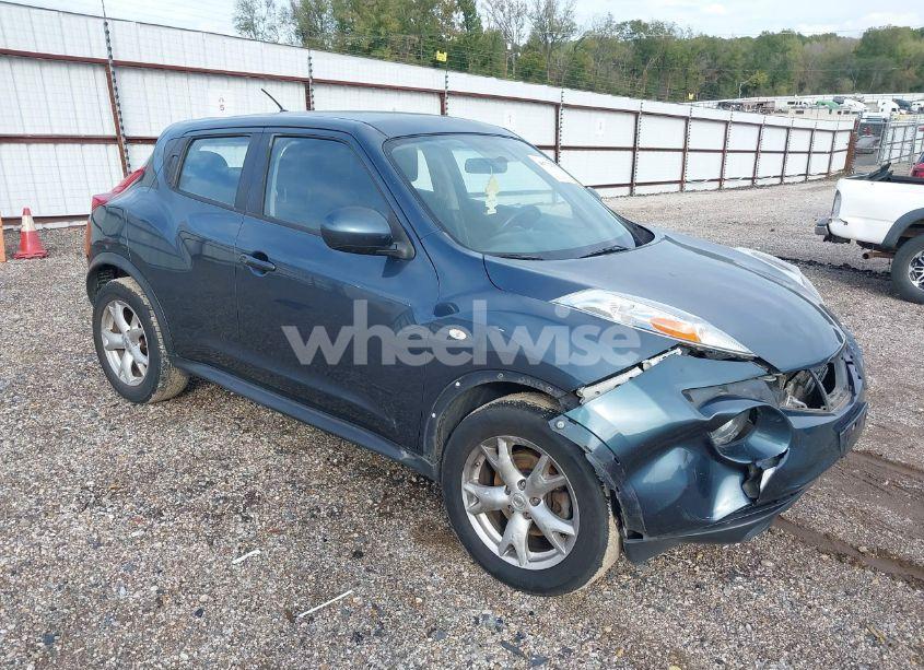 2013 Nissan Juke S (VIN JN8AF5MR5DT223085) main photo