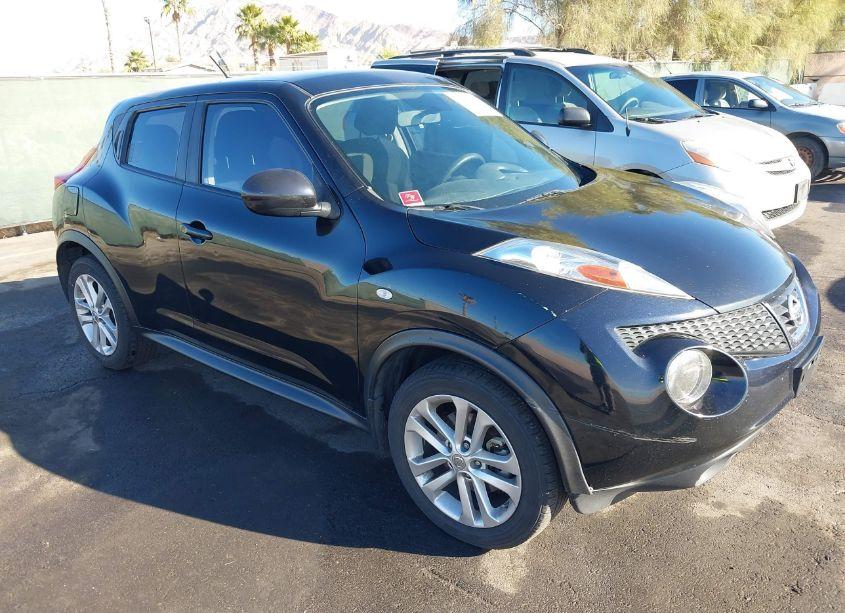 2013 Nissan Juke S (VIN JN8AF5MR5DT225760) main photo