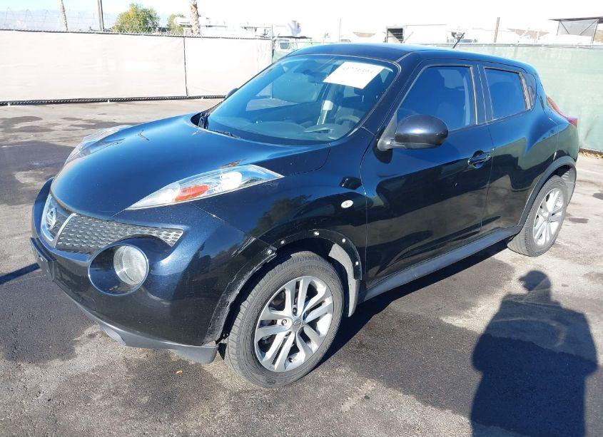 Photo 2 of 2013 Nissan Juke S (VIN JN8AF5MR5DT225760)