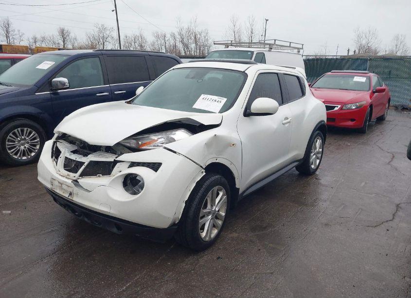 Photo 2 of 2014 Nissan Juke SL (VIN JN8AF5MR5ET350159)