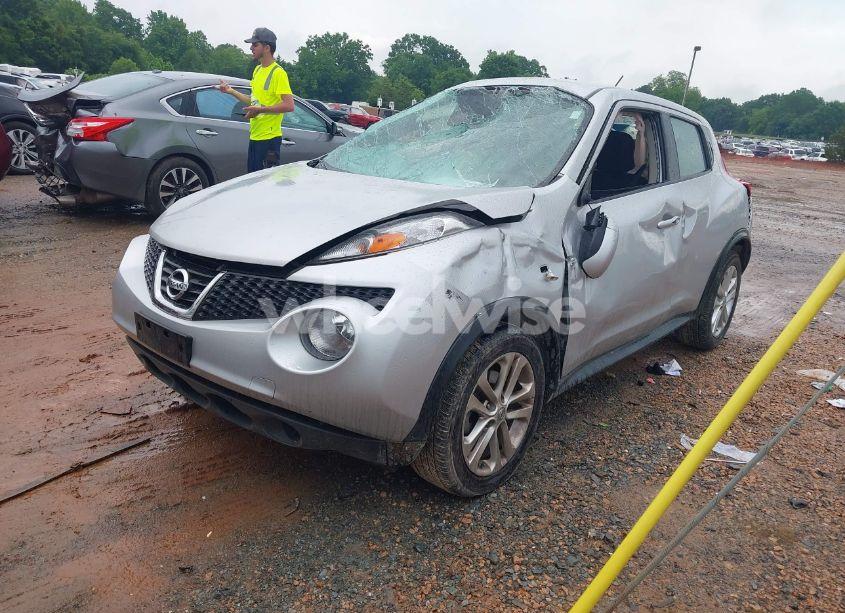 Photo 2 of 2014 Nissan Juke S (VIN JN8AF5MR5ET356608)