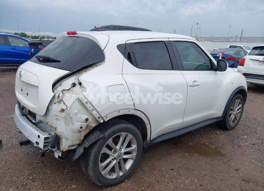 Photo 4 of 2014 Nissan Juke SV (VIN JN8AF5MR5ET360092)