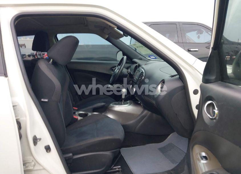Photo 5 of 2014 Nissan Juke SV (VIN JN8AF5MR5ET360092)