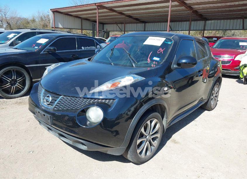 Photo 2 of 2011 Nissan Juke SV (VIN JN8AF5MR6BT003404)