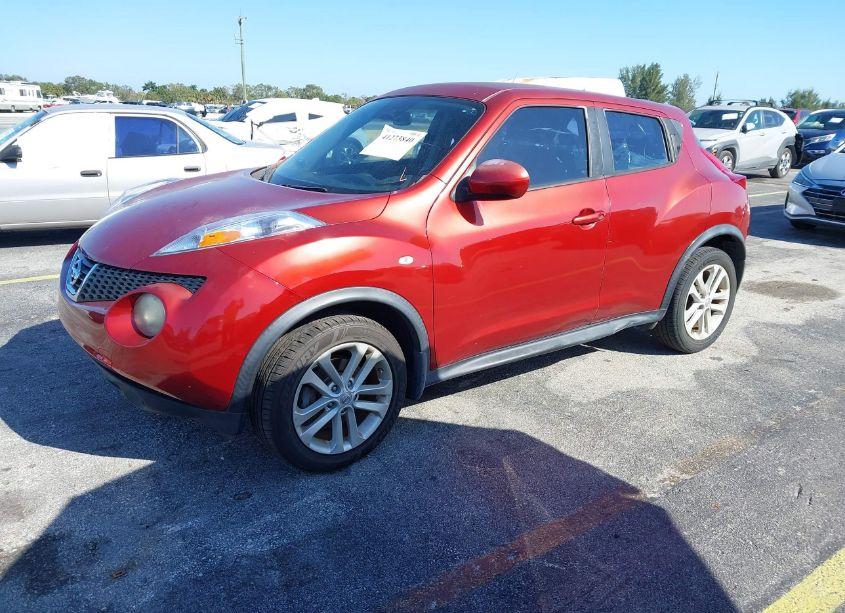 Photo 2 of 2013 Nissan Juke S (VIN JN8AF5MR6DT218848)
