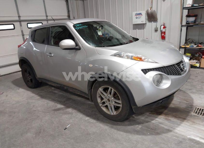 2013 Nissan Juke SL (VIN JN8AF5MR6DT221278) main photo