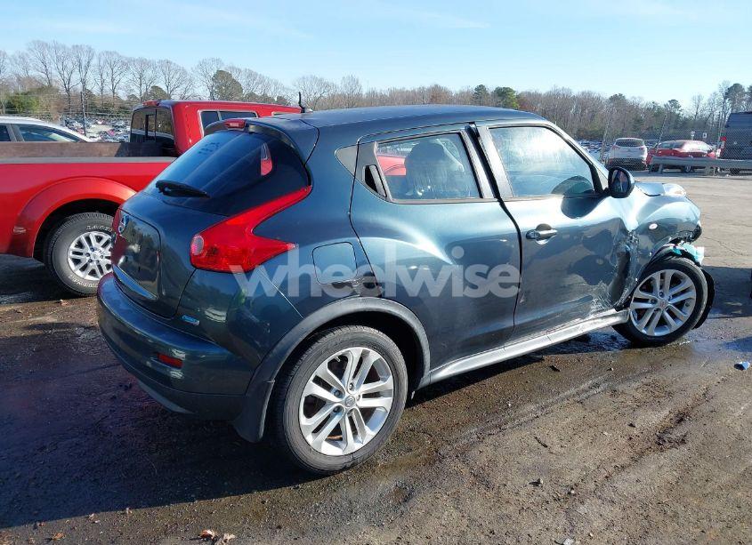 Photo 4 of 2014 Nissan Juke S (VIN JN8AF5MR6ET360215)