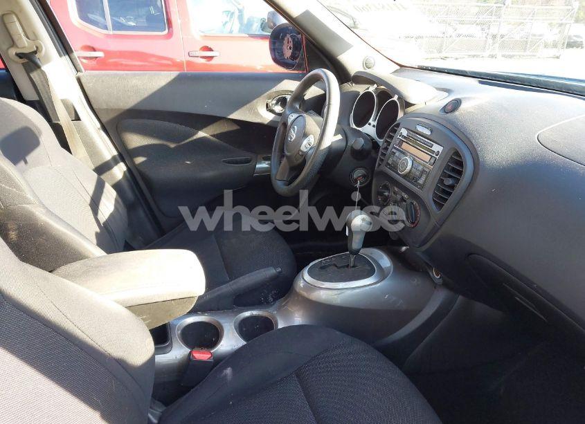 Photo 5 of 2014 Nissan Juke S (VIN JN8AF5MR6ET360215)