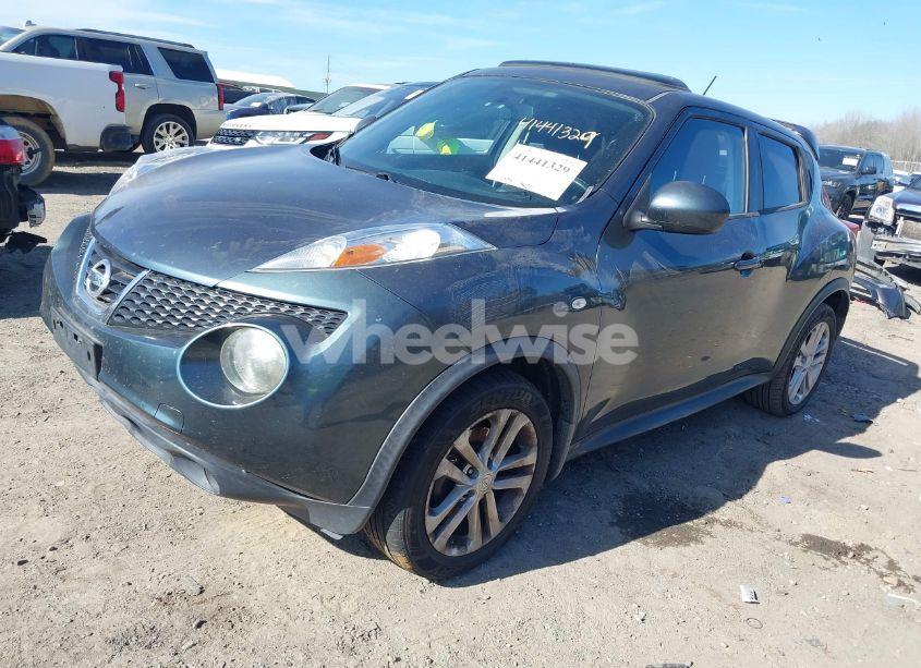 Photo 2 of 2012 Nissan Juke SV (VIN JN8AF5MR7CT116330)