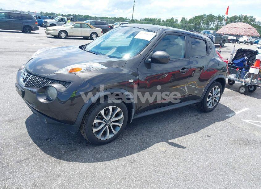 Photo 2 of 2013 Nissan Juke SL (VIN JN8AF5MR7DT204246)