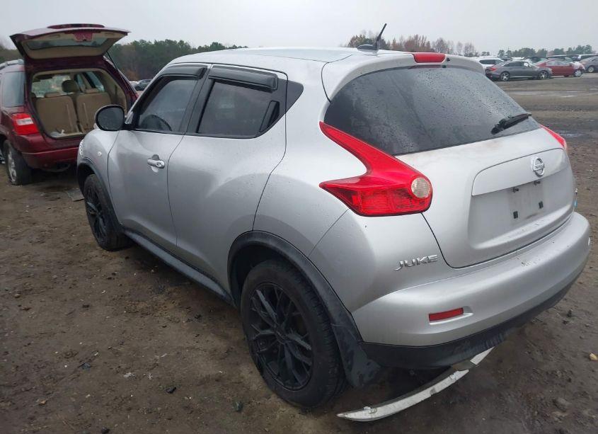 Photo 3 of 2014 Nissan Juke SV (VIN JN8AF5MR7ET351443)