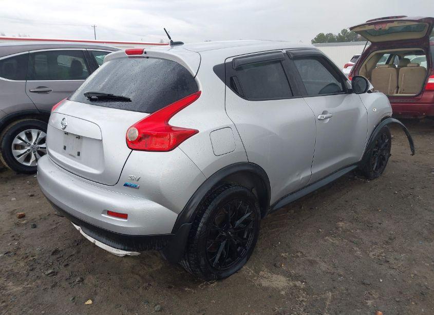 Photo 4 of 2014 Nissan Juke SV (VIN JN8AF5MR7ET351443)