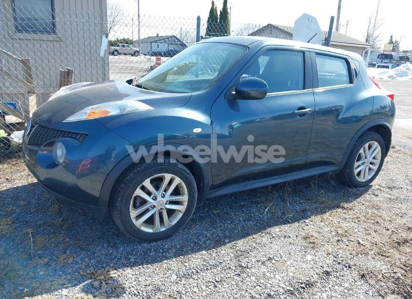 Photo 2 of 2014 Nissan Juke N/A (VIN JN8AF5MR7ET362216)