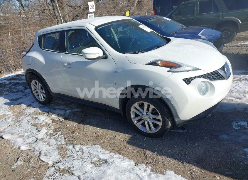 2015 Nissan Juke S (VIN JN8AF5MR7FT513105) main photo