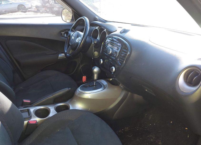 Photo 5 of 2011 Nissan Juke SV (VIN JN8AF5MR8BT010774)