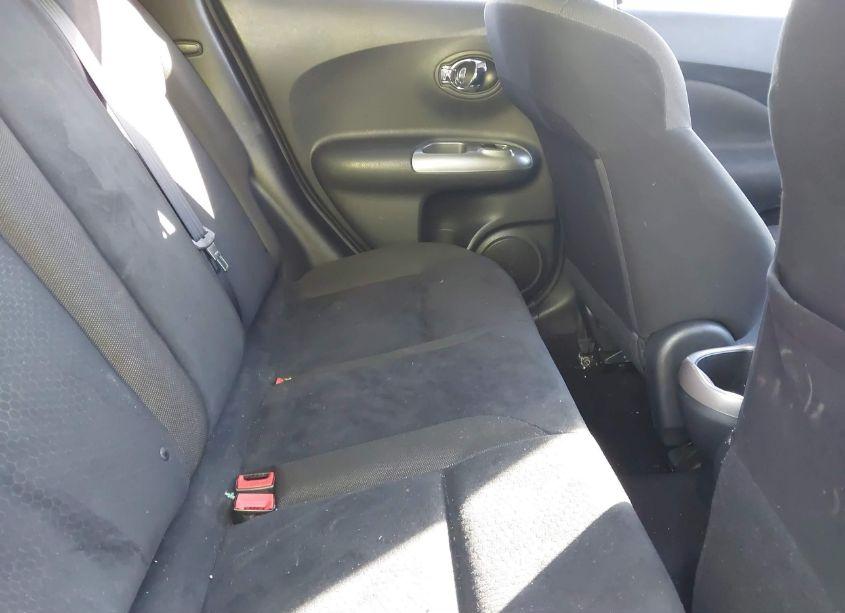 Photo 8 of 2011 Nissan Juke SV (VIN JN8AF5MR8BT010774)