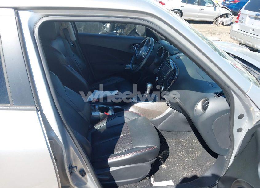 Photo 5 of 2011 Nissan Juke SL (VIN JN8AF5MR8BT018745)