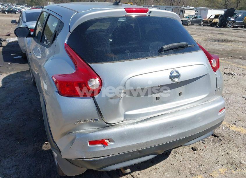 Photo 6 of 2011 Nissan Juke SL (VIN JN8AF5MR8BT018745)