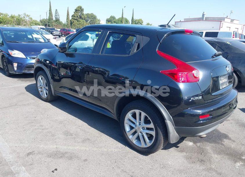 Photo 3 of 2011 Nissan Juke SV (VIN JN8AF5MR8BT019037)