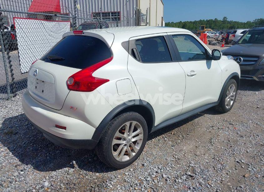 Photo 4 of 2011 Nissan Juke SV (VIN JN8AF5MR8BT022763)