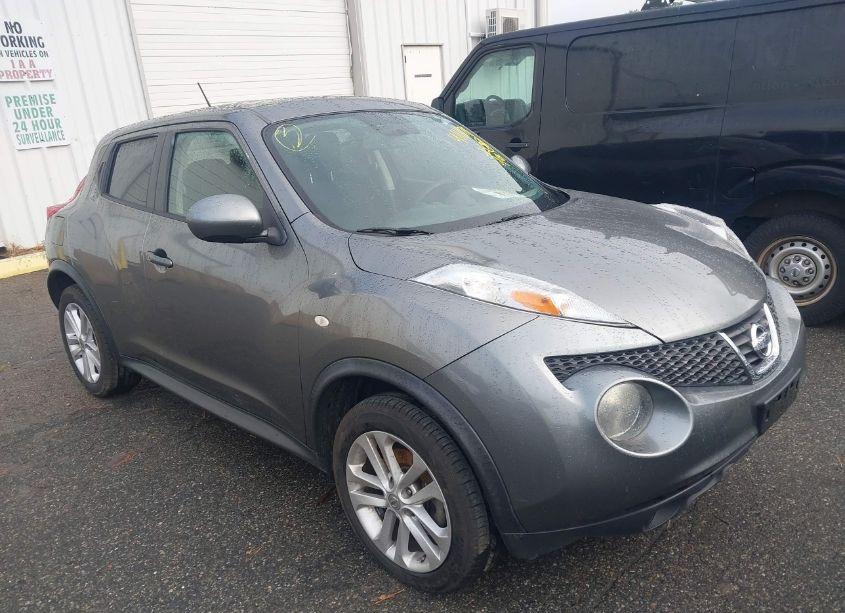 2012 Nissan Juke SV (VIN JN8AF5MR8CT111105) main photo