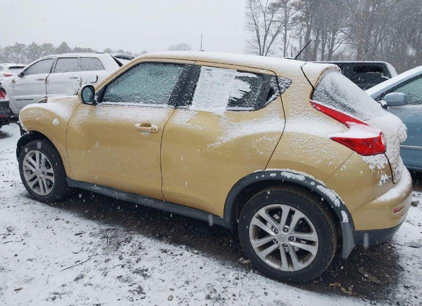 Photo 3 of 2013 Nissan Juke SV (VIN JN8AF5MR8DT206278)