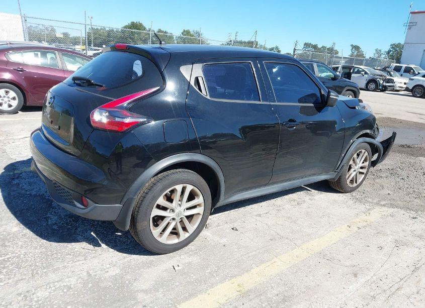 Photo 4 of 2015 Nissan Juke S (VIN JN8AF5MR8FT503764)