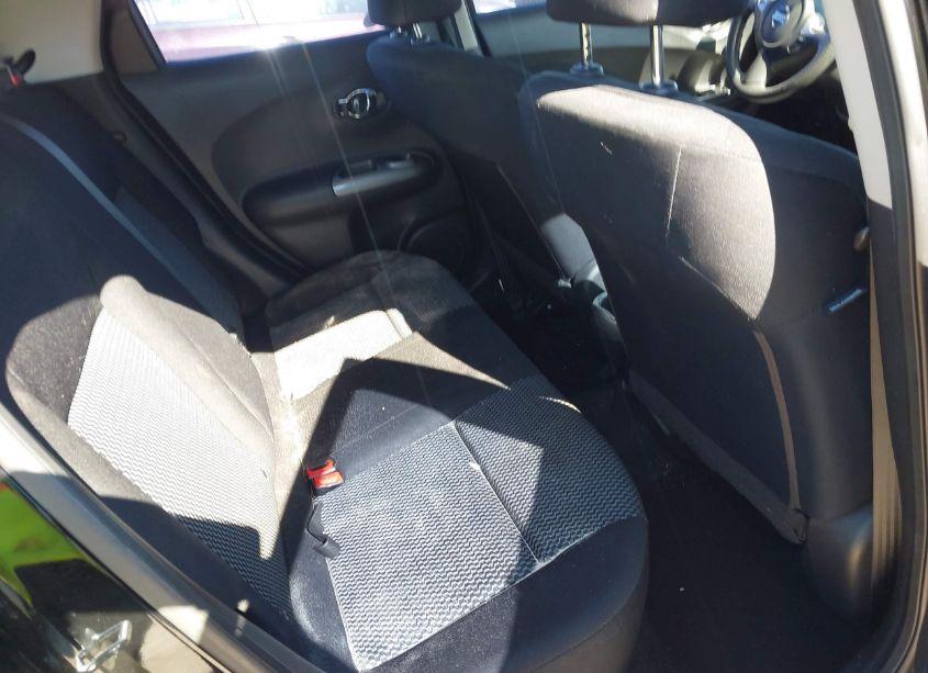 Photo 8 of 2015 Nissan Juke S (VIN JN8AF5MR8FT503764)