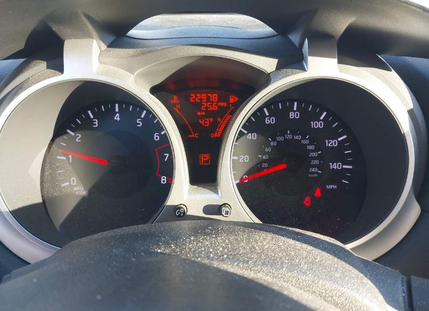 Photo 7 of 2015 Nissan Juke SV (VIN JN8AF5MR8FT506048)