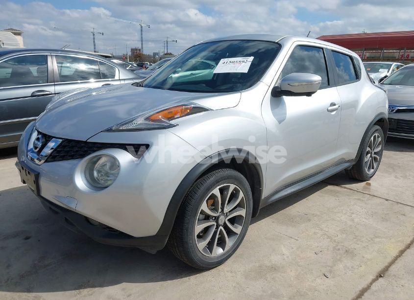 Photo 2 of 2017 Nissan Juke SL (VIN JN8AF5MR8HT700811)