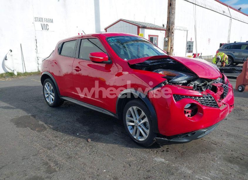 2017 Nissan Juke S (VIN JN8AF5MR8HT701635) main photo