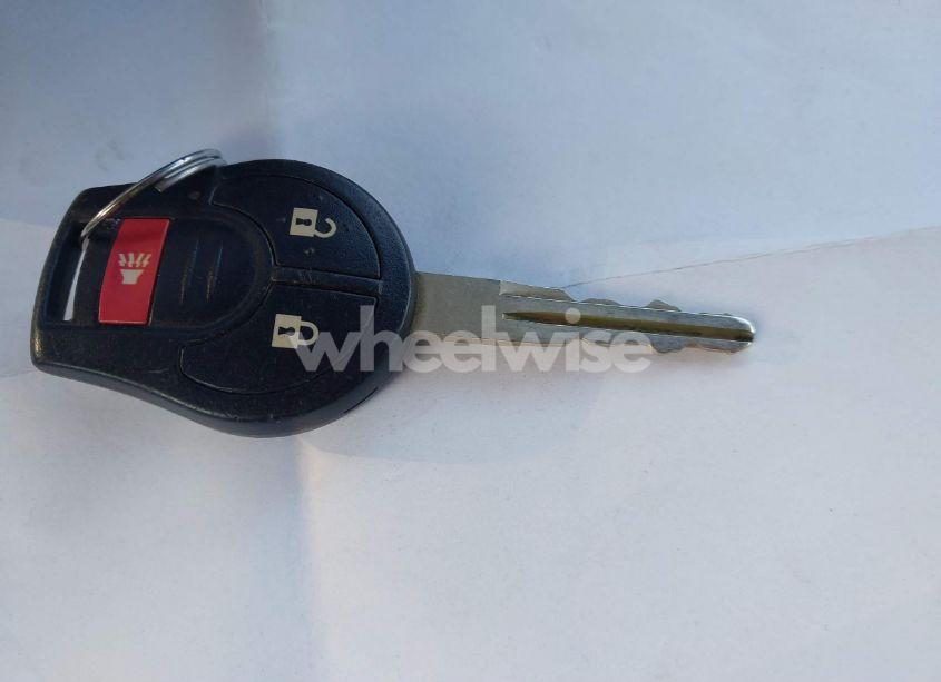 Photo 11 of 2011 Nissan Juke S (VIN JN8AF5MR9BT003400)