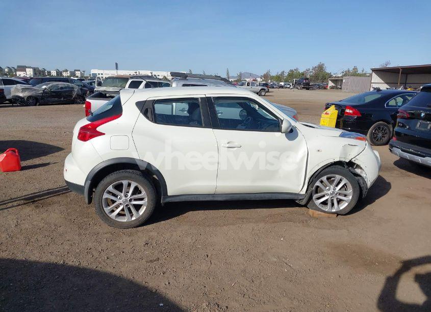 Photo 13 of 2011 Nissan Juke S (VIN JN8AF5MR9BT003400)