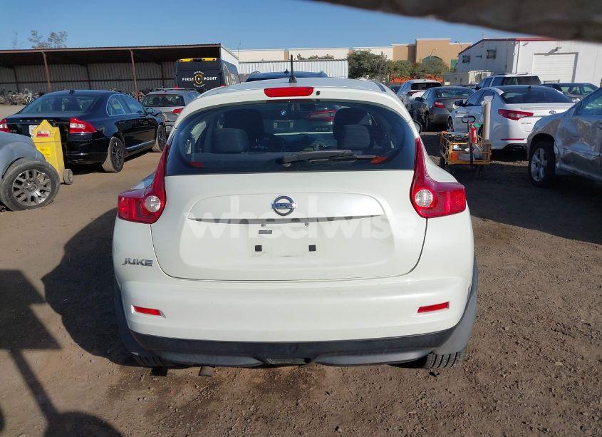 Photo 16 of 2011 Nissan Juke S (VIN JN8AF5MR9BT003400)