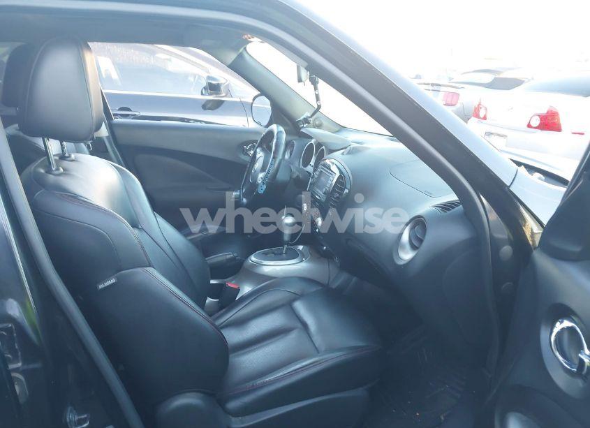 Photo 5 of 2011 Nissan Juke SL (VIN JN8AF5MR9BT010203)