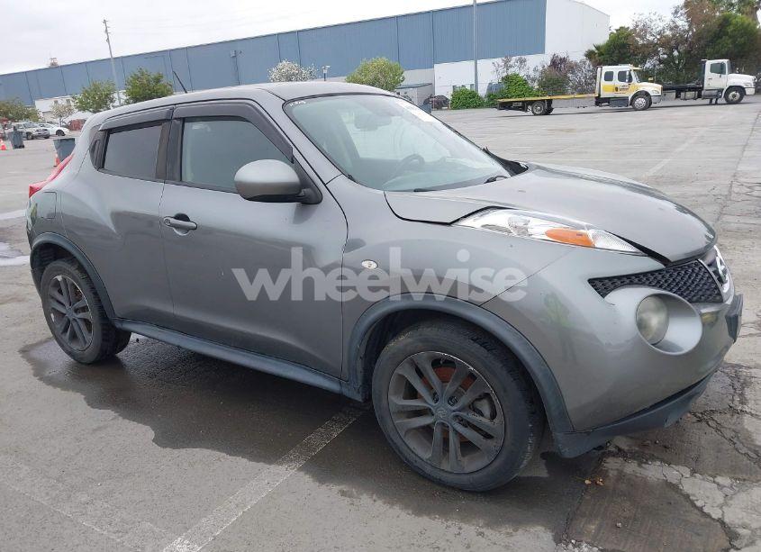 2012 Nissan Juke SV (VIN JN8AF5MR9CT114353) main photo