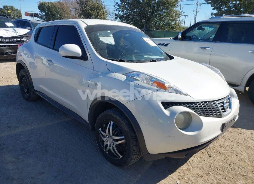 2013 Nissan Juke S (VIN JN8AF5MR9DT217600) main photo