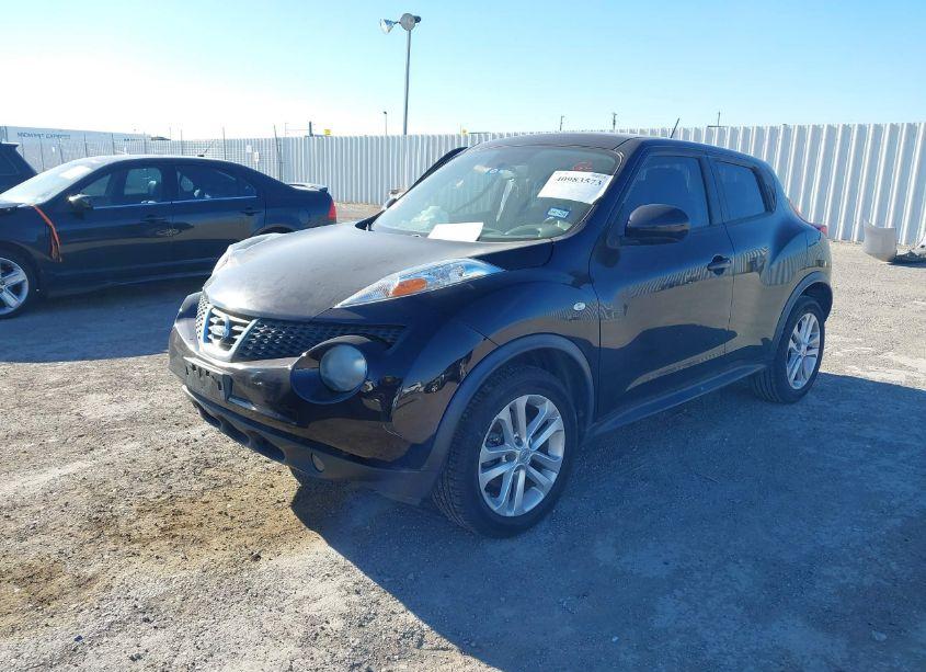 Photo 2 of 2014 Nissan Juke SL (VIN JN8AF5MR9ET350004)