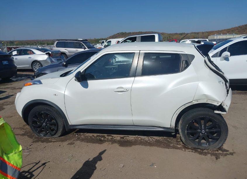 Photo 15 of 2014 Nissan Juke S (VIN JN8AF5MR9ET353923)