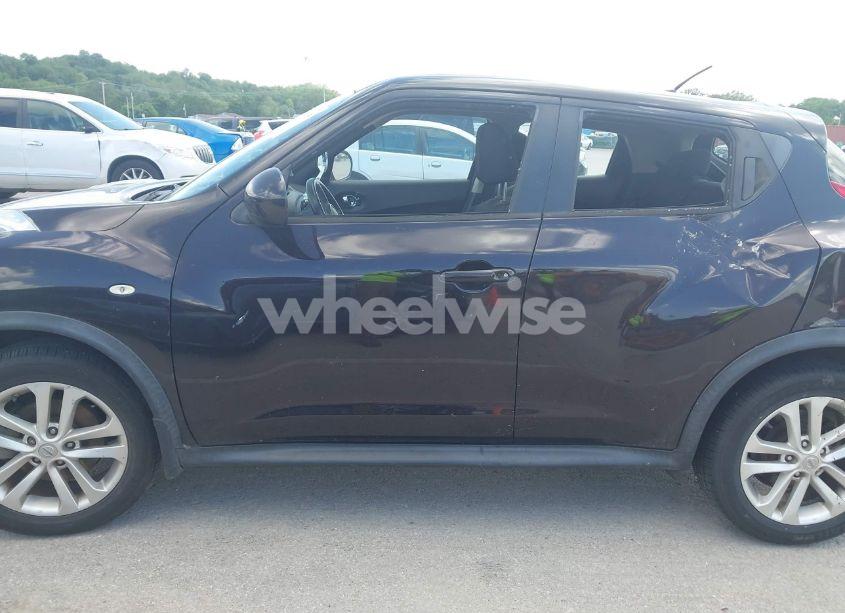 Photo 6 of 2014 Nissan Juke S (VIN JN8AF5MR9ET357616)
