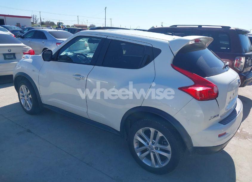 Photo 3 of 2014 Nissan Juke SL (VIN JN8AF5MR9ET453813)