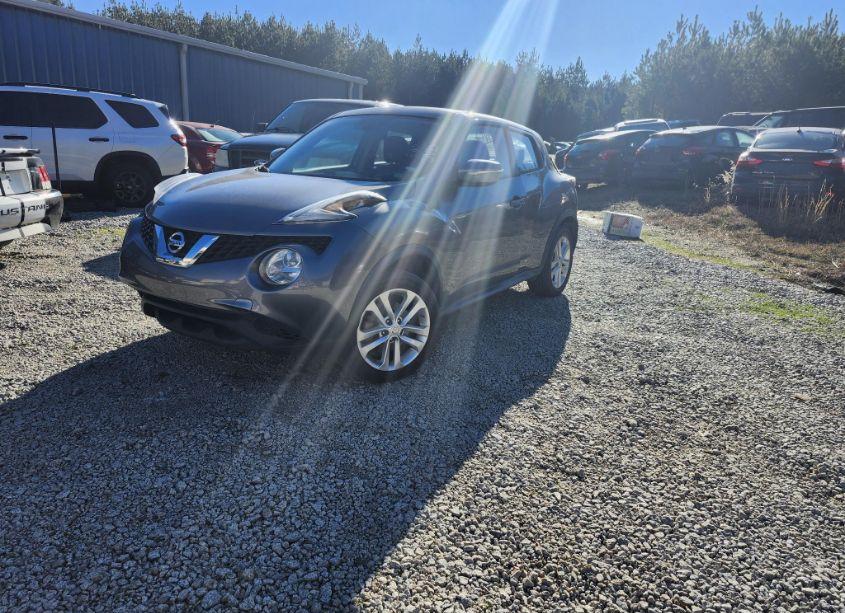 Photo 2 of 2017 Nissan Juke N/A (VIN JN8AF5MR9HT700929)